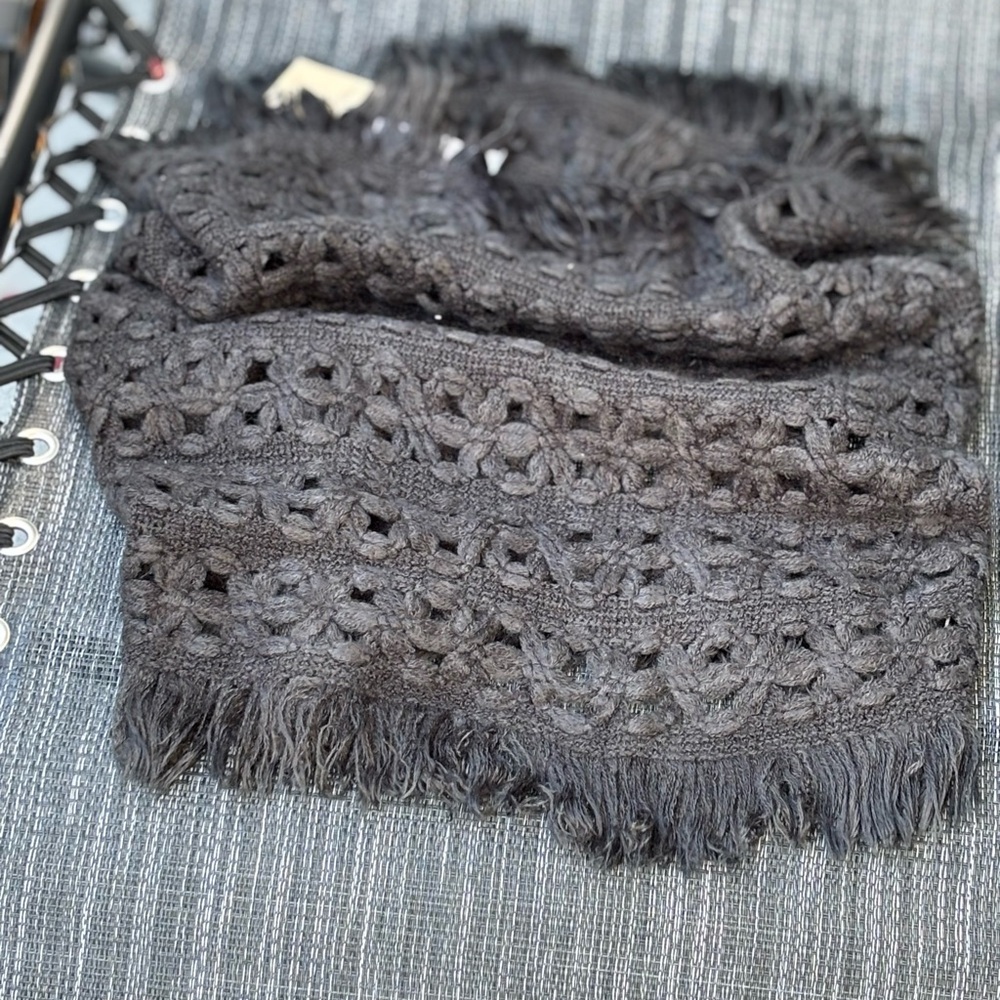 American eagle nwt infinity scarf Elegant dark gray Crochet Scarf
